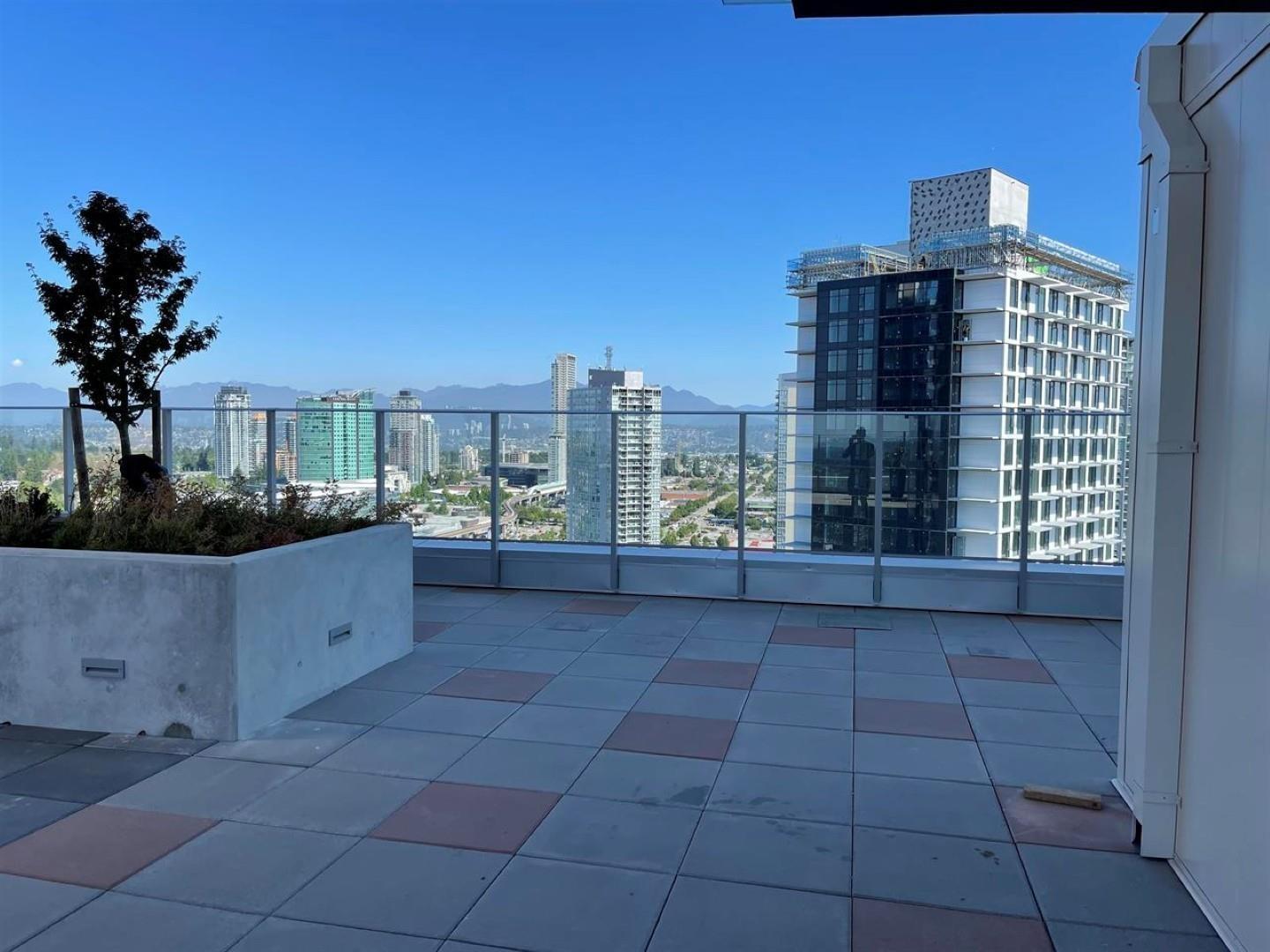 1 Bed, 1 Bath House for Sale in Surrey – 2502 13655 FRASER HIGHWAY, Surrey – MLS# R3106432 - Image 9