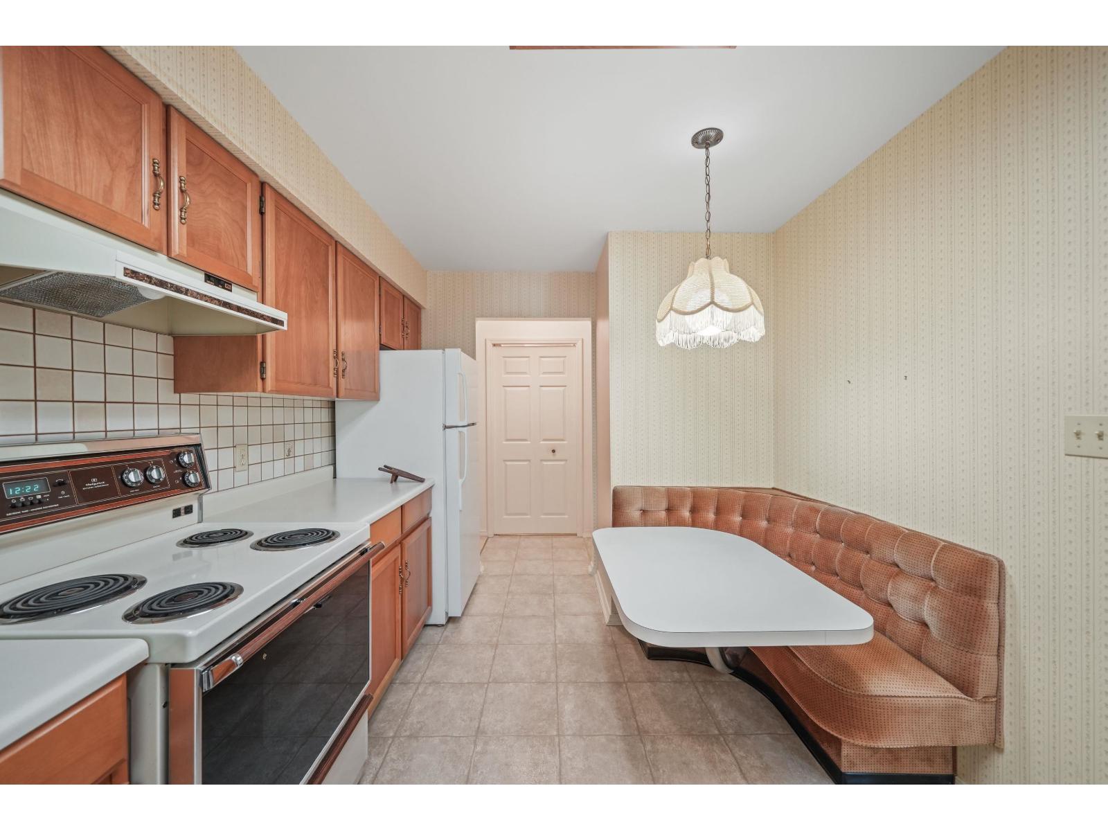 405 1350 VIDAL STREET, White Rock