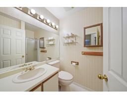 405 1350 Vidal Street, White Rock, BC V4B5G6 Photo 7