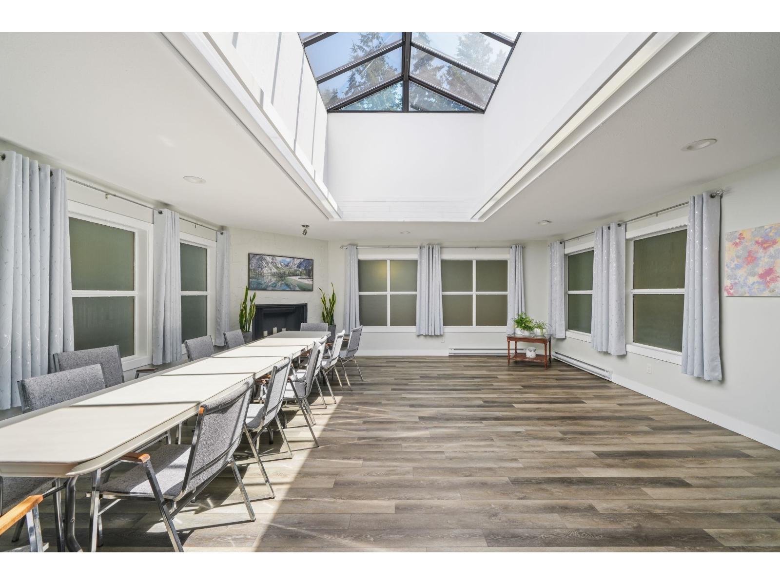 405 1350 VIDAL STREET, White Rock