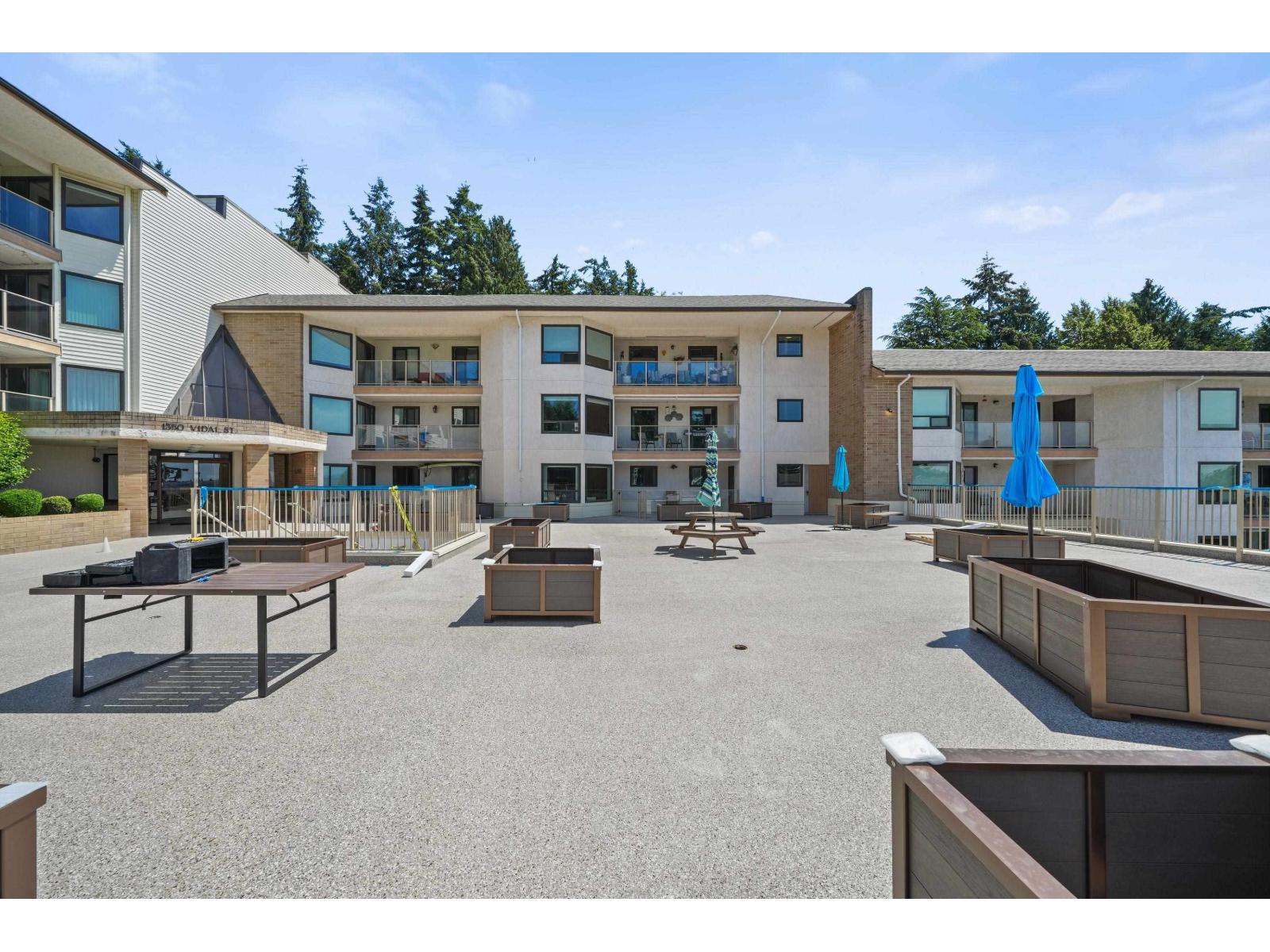 405 1350 VIDAL STREET, White Rock