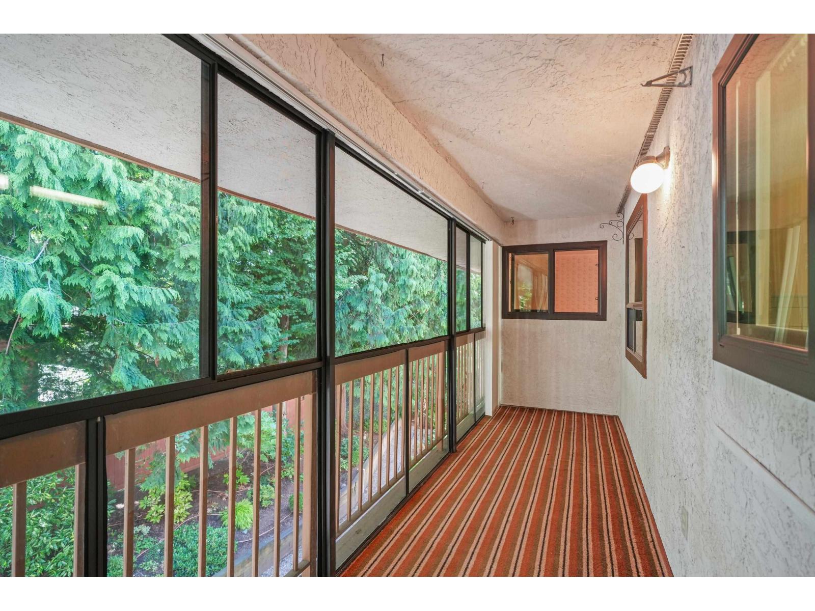 405 1350 VIDAL STREET, White Rock