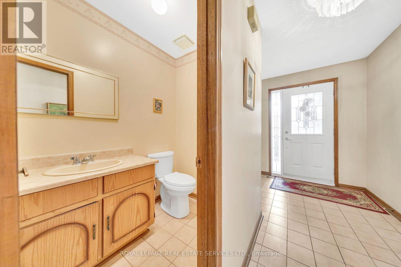 47 VELVET CRESCENT - 10