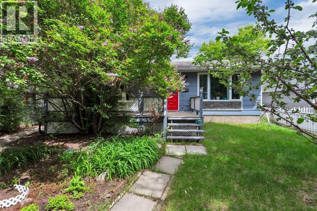 6749 59 Avenue - 1