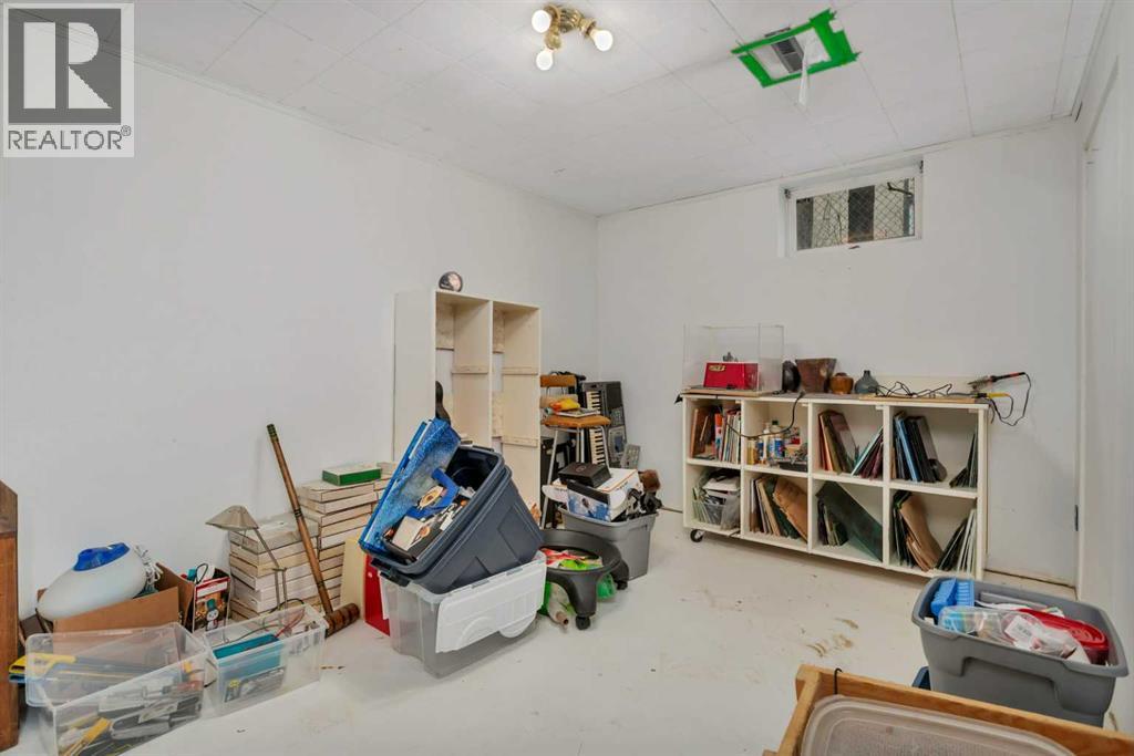 6749 59 Avenue - 29