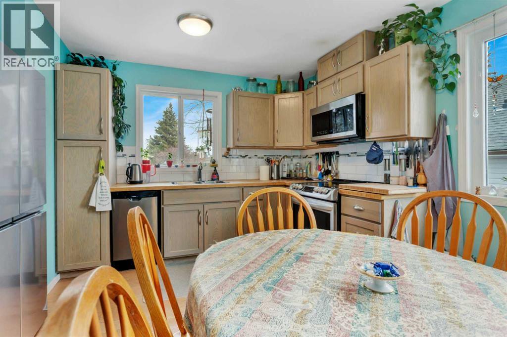 6749 59 Avenue - 12