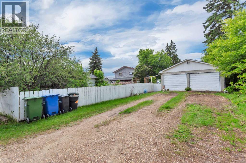 6749 59 Avenue - 36