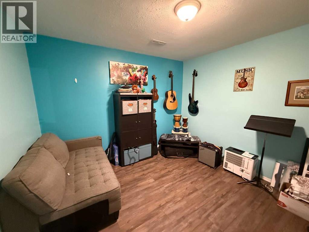 429 Collinge Road - 21