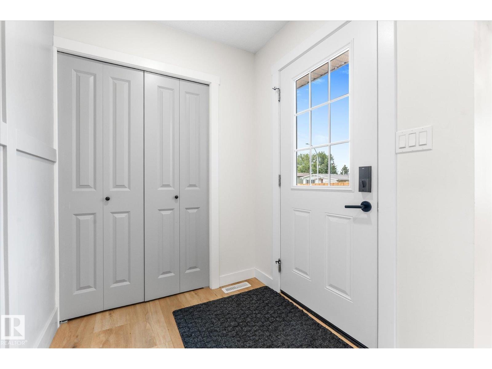 4009 37 AV NW - 4