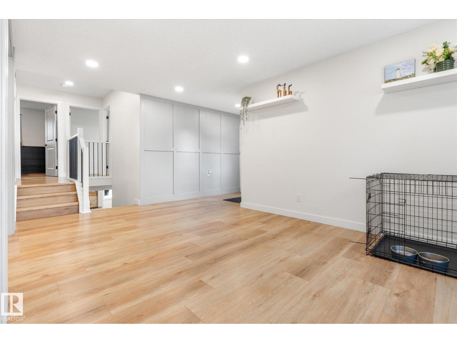 4009 37 AV NW - 7
