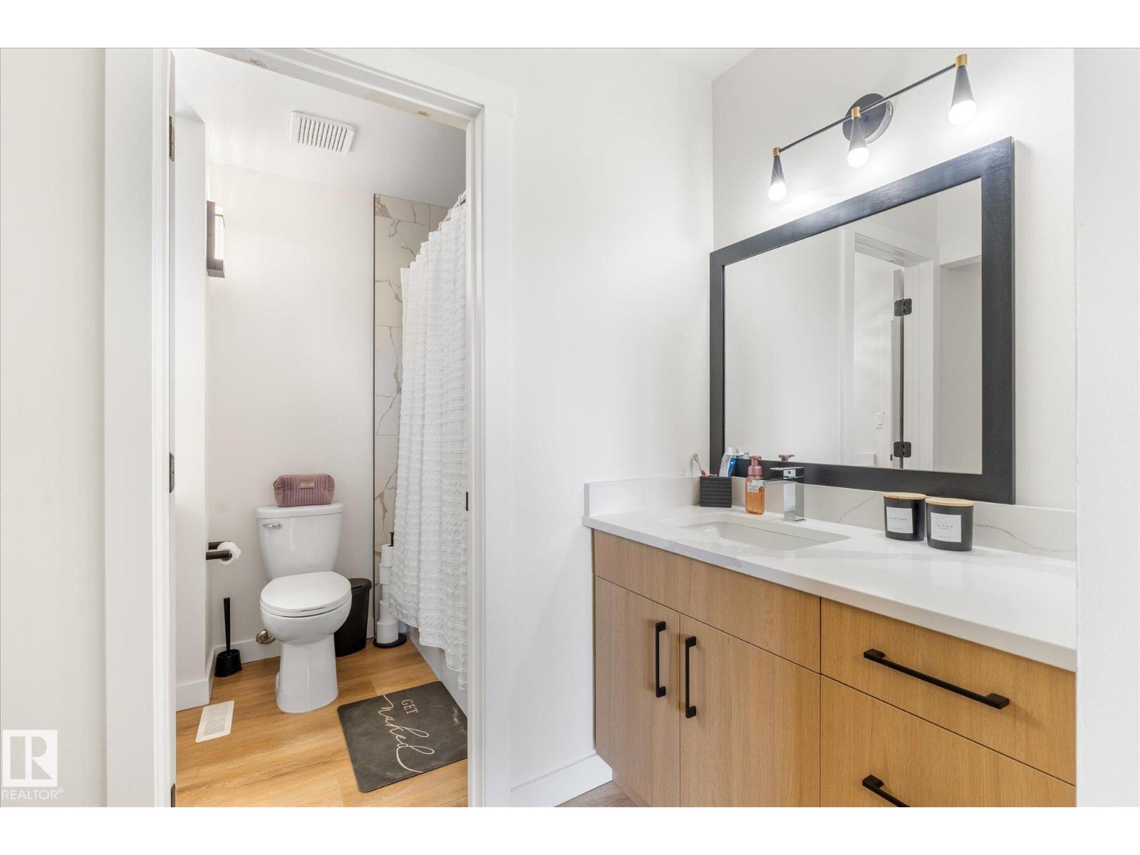 4009 37 AV NW - 18