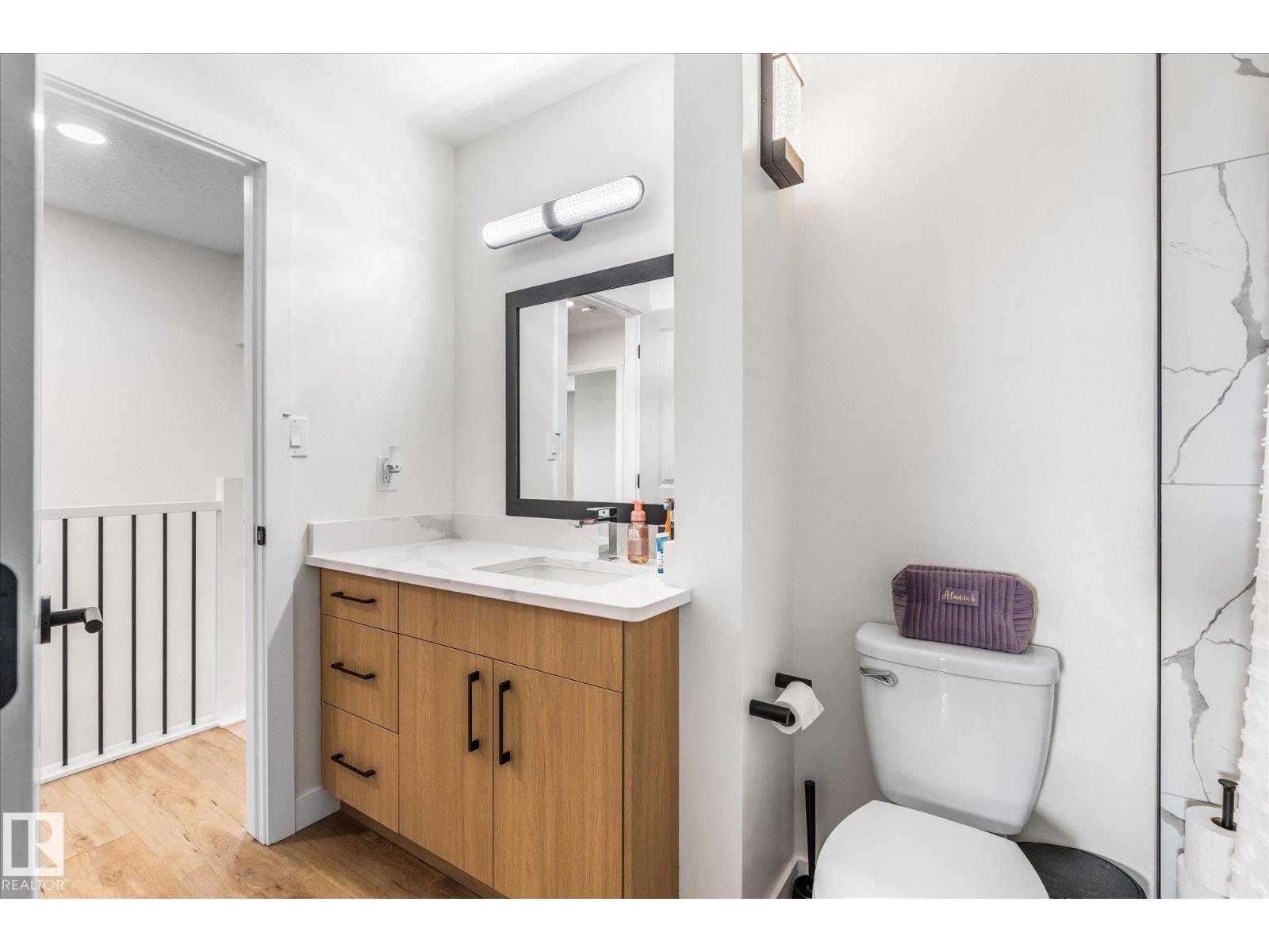 4009 37 AV NW - 20