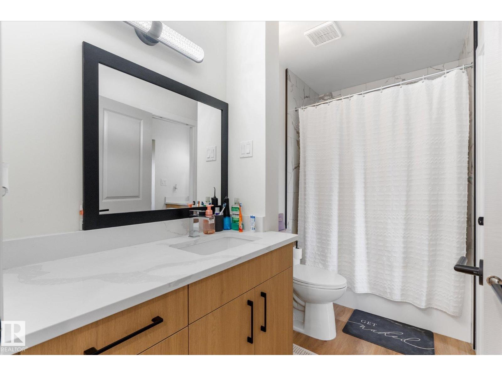 4009 37 AV NW - 21