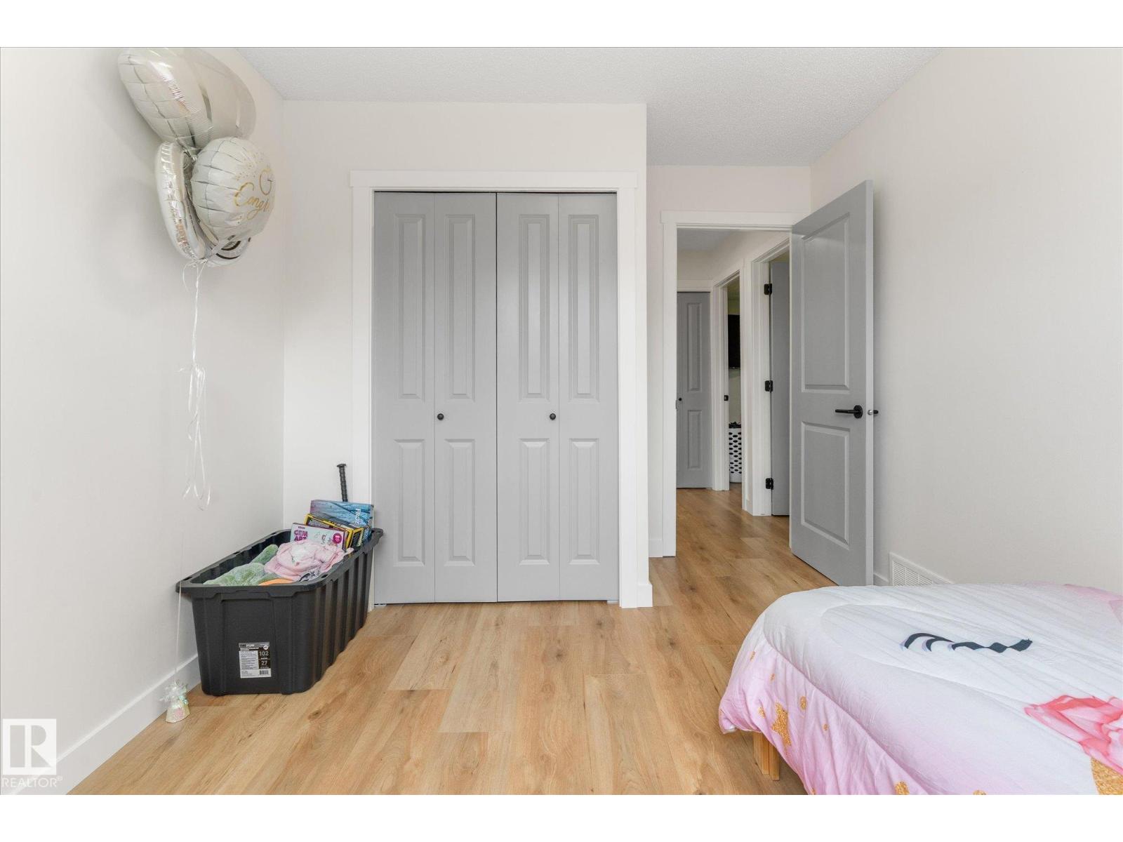 4009 37 AV NW - 23