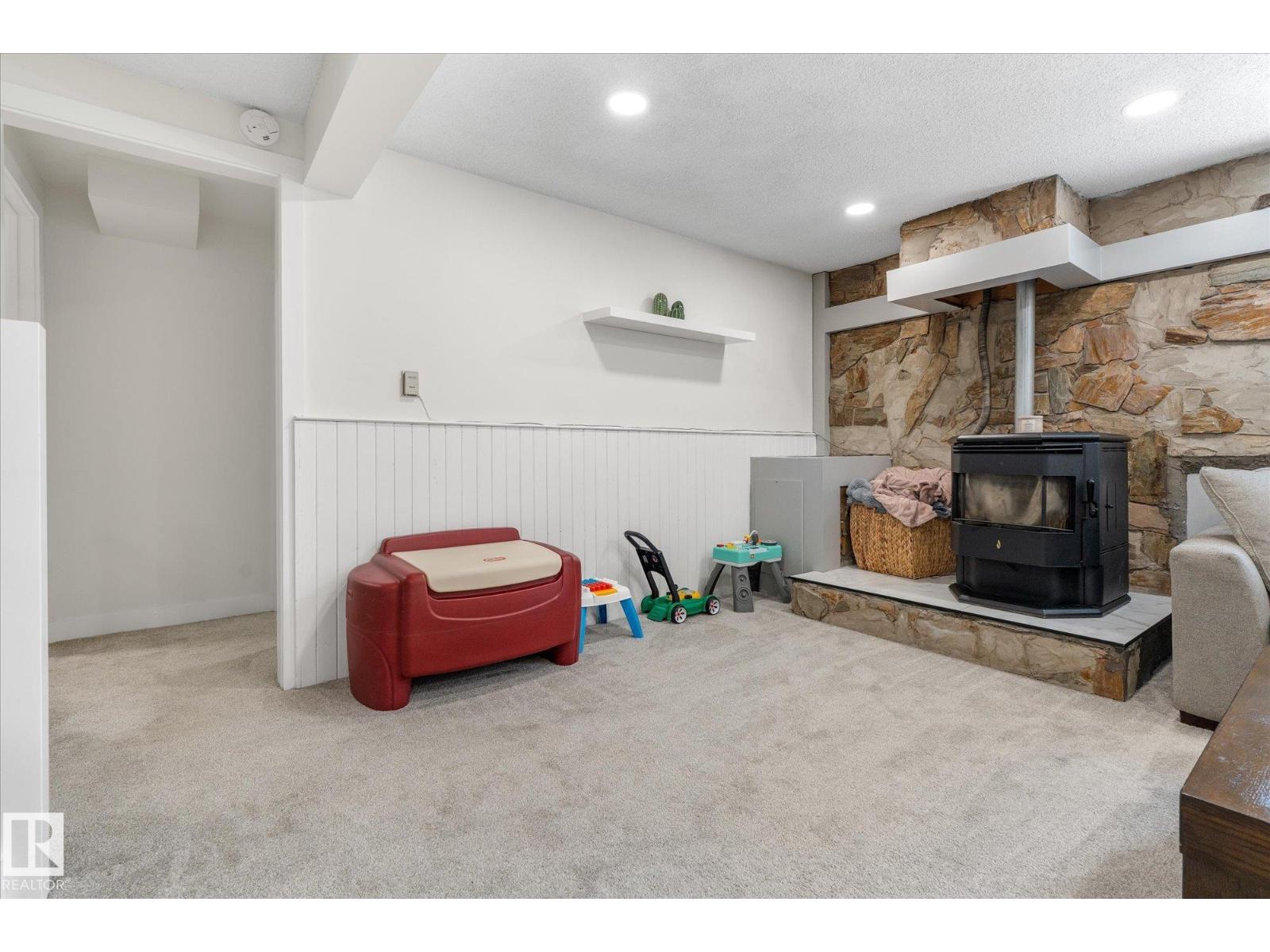 4009 37 AV NW - 31