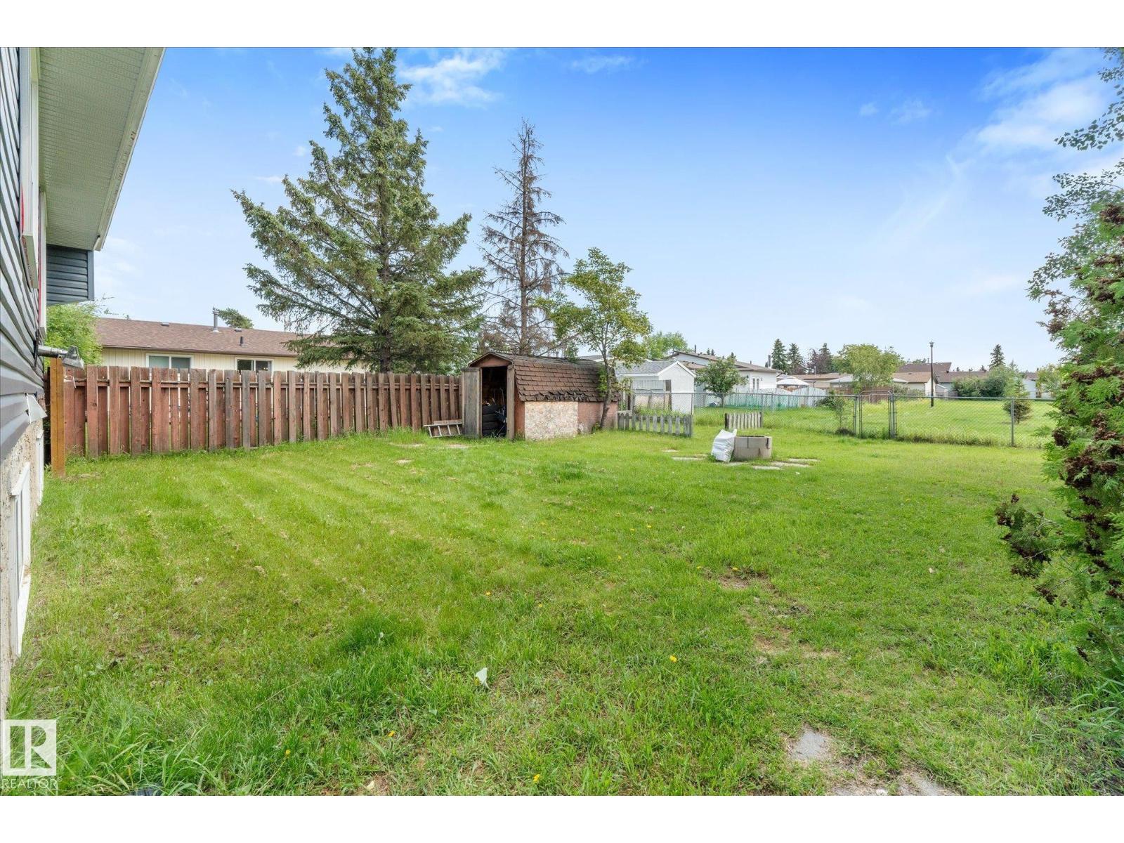 4009 37 AV NW - 35