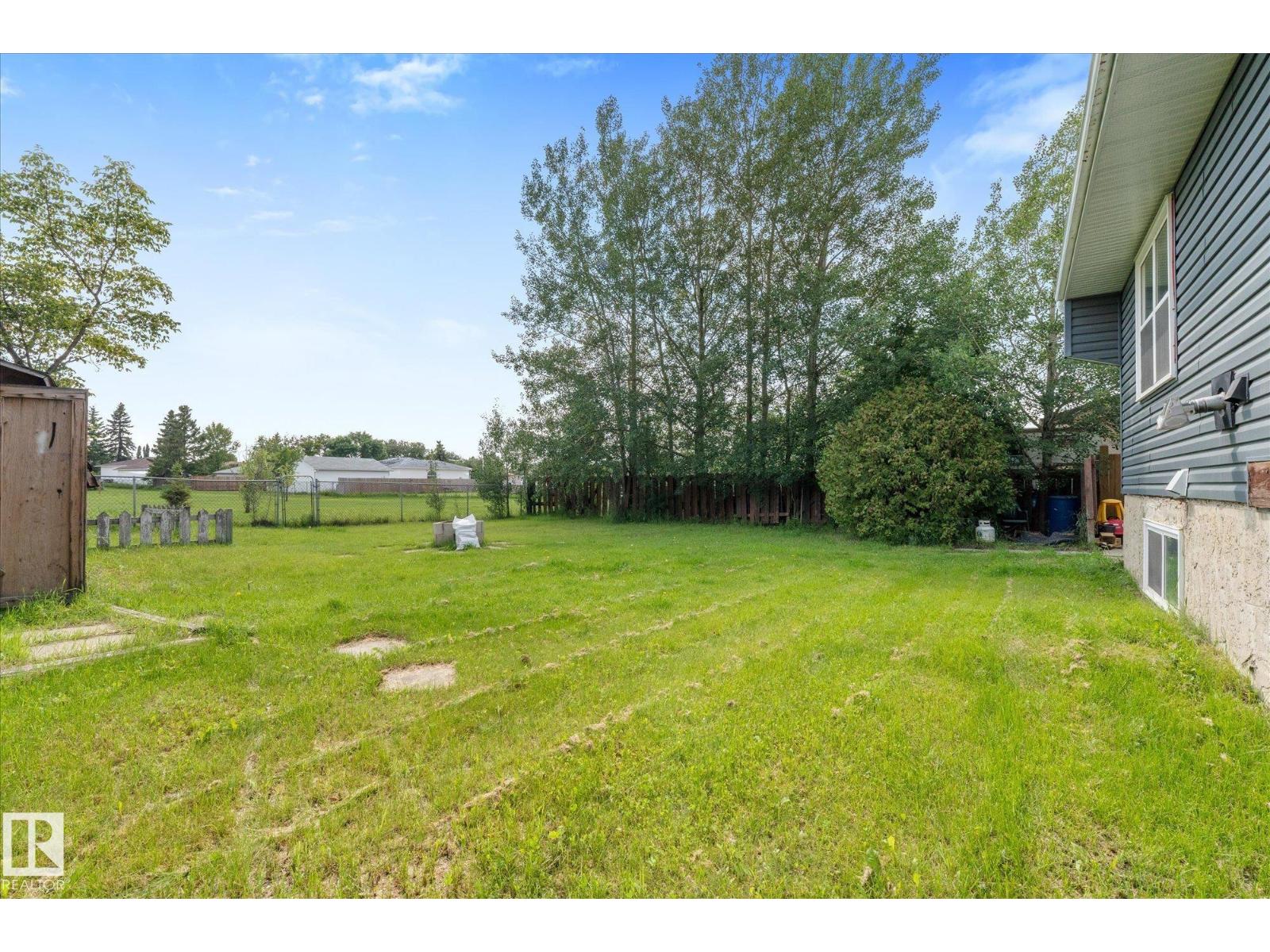 4009 37 AV NW - 38