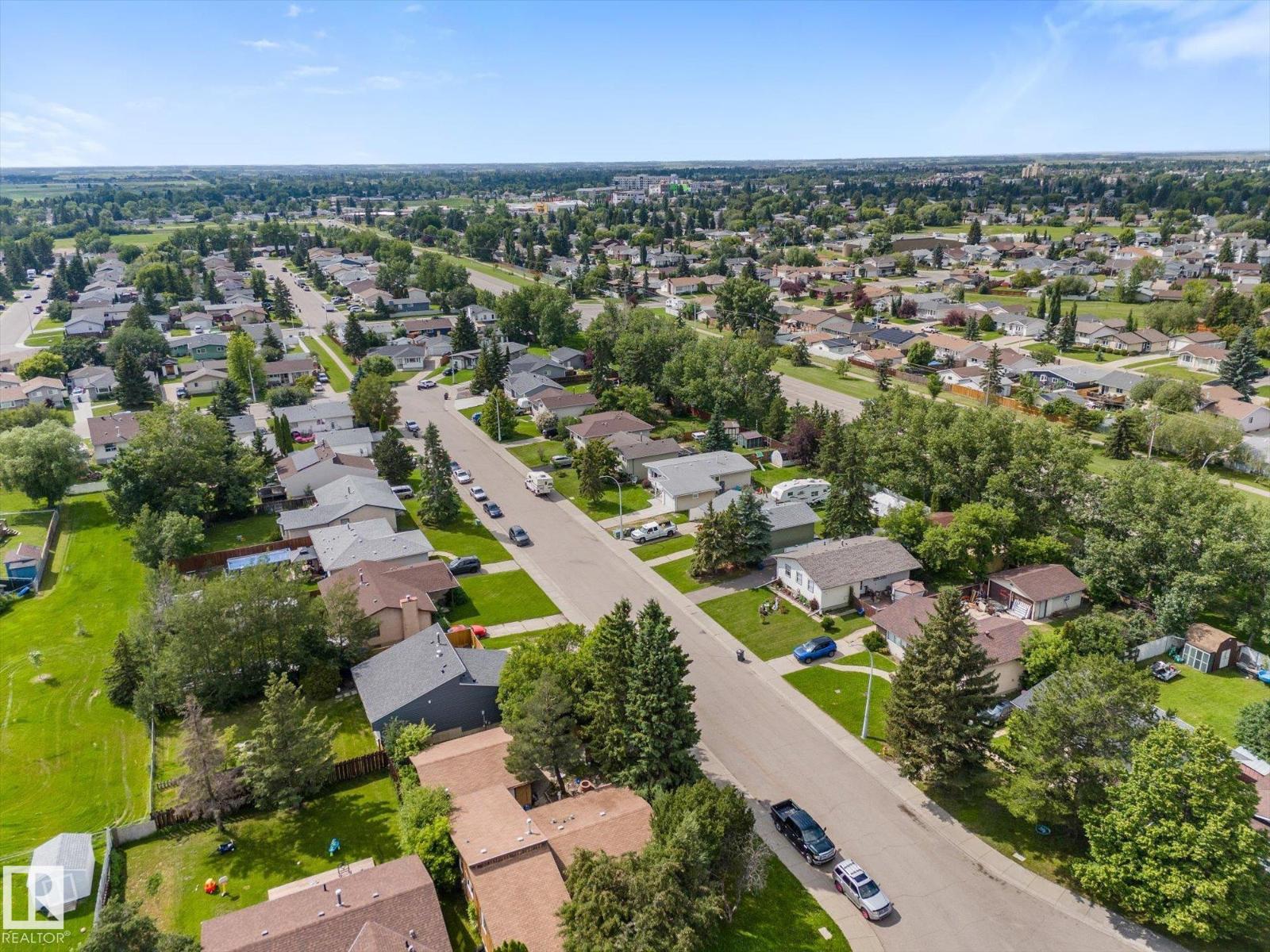 4009 37 AV NW - 40