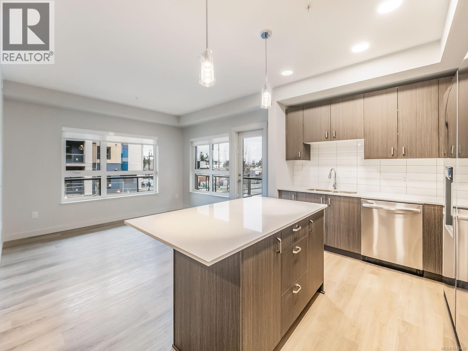 #115 140 Jensen Ave W - 18