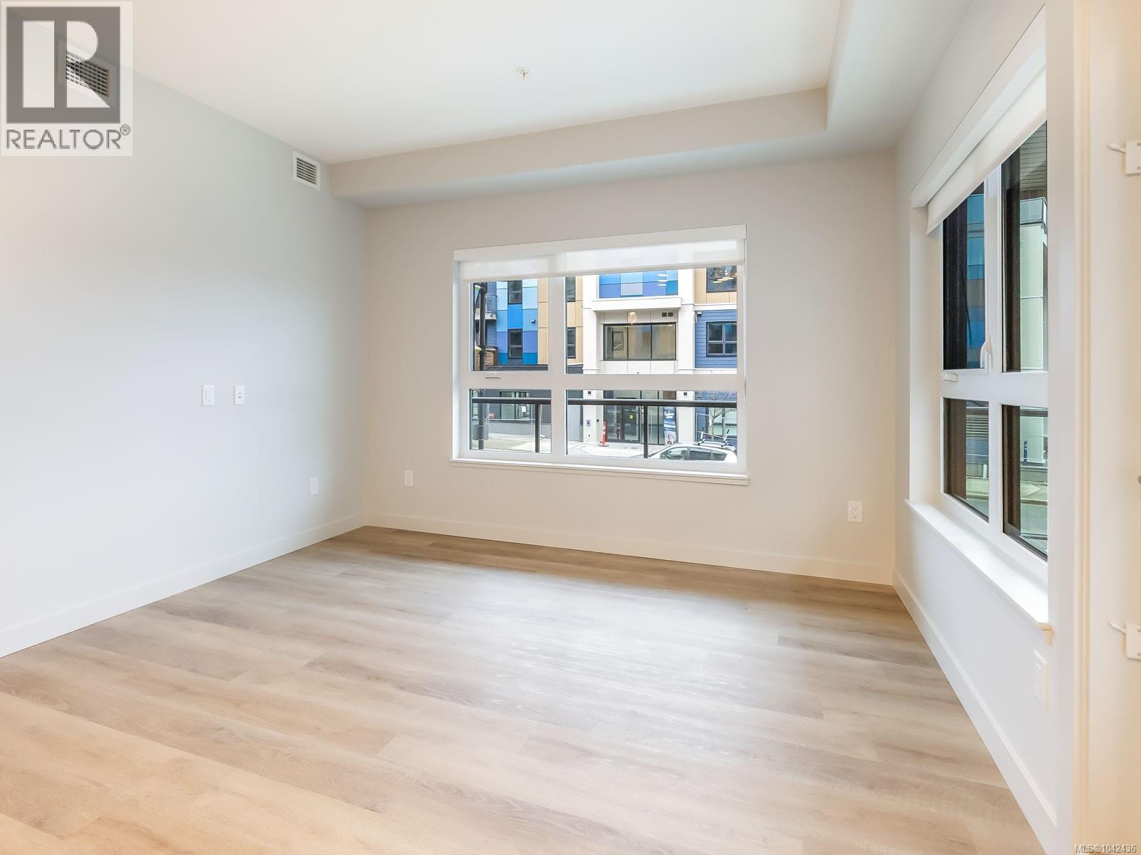 #115 140 Jensen Ave W - 19