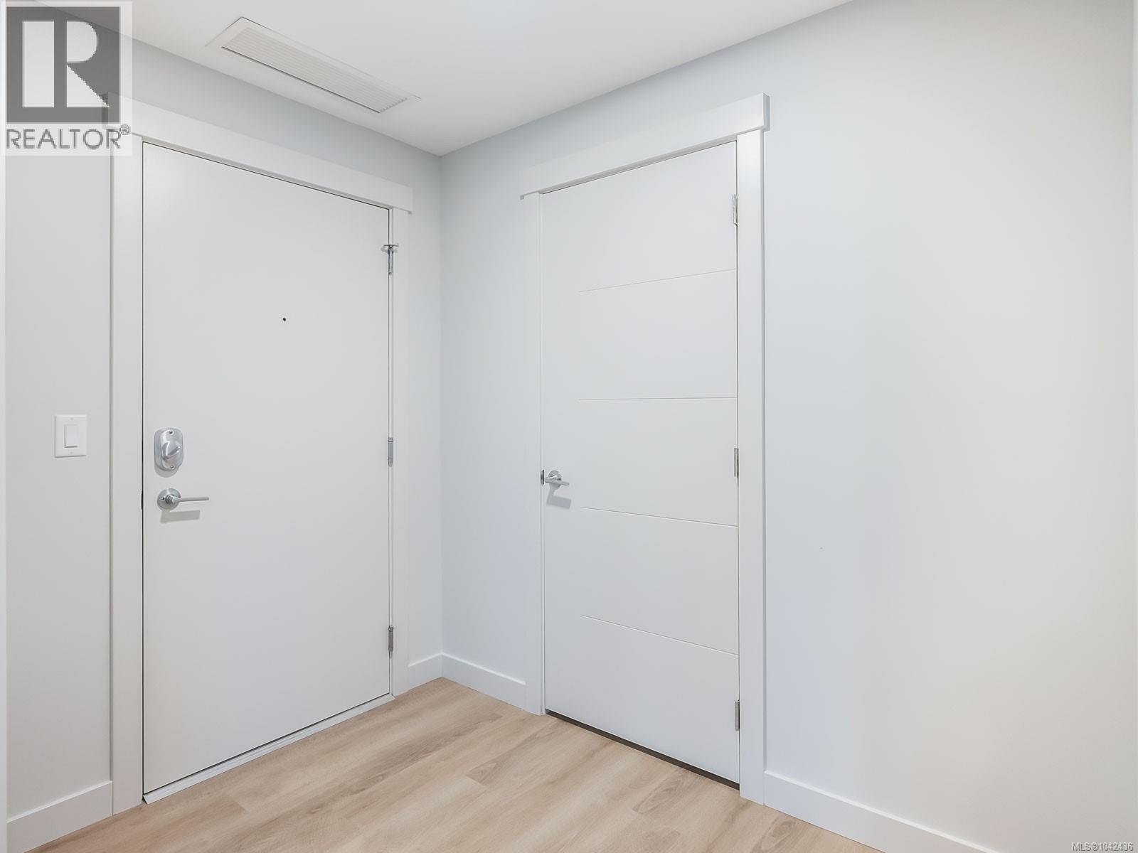 #115 140 Jensen Ave W - 31
