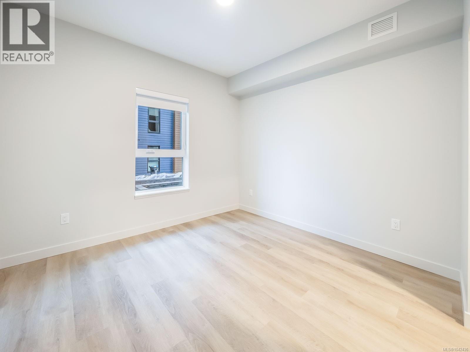 #115 140 Jensen Ave W - 36