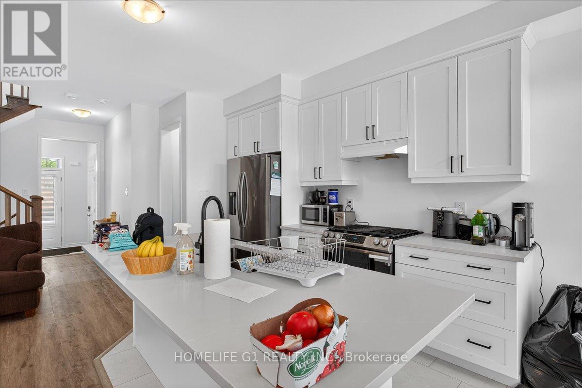 5 DYER CRESCENT - 18