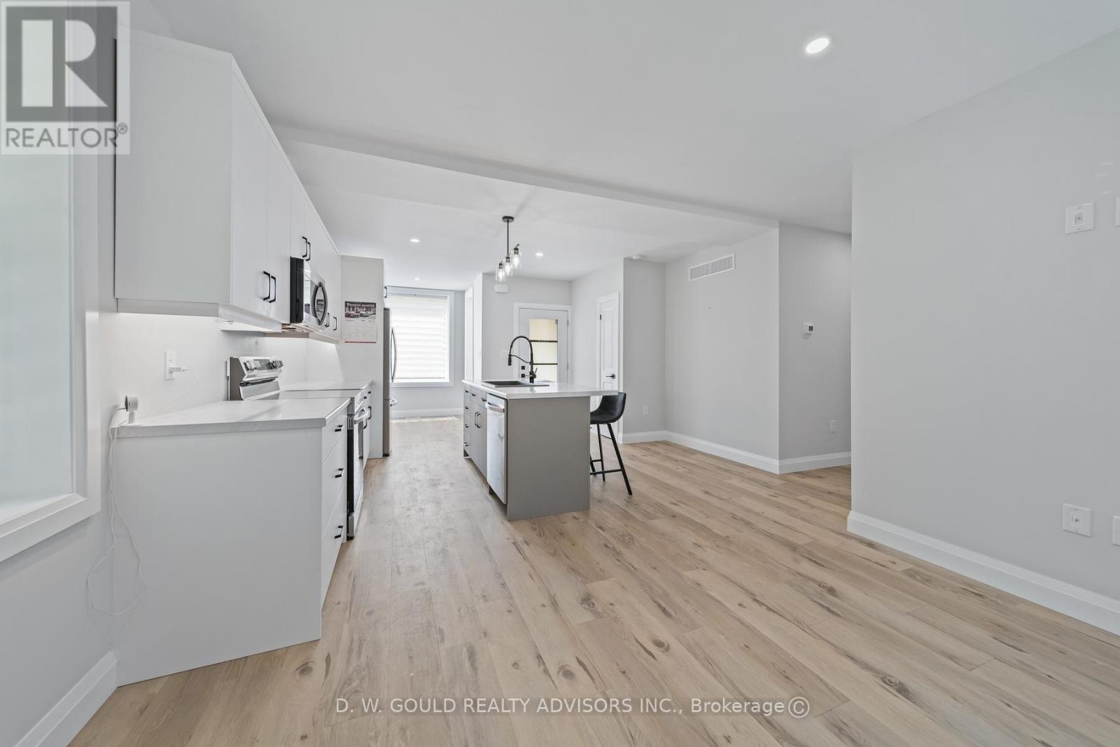 330 WILLIAM STREET - 29