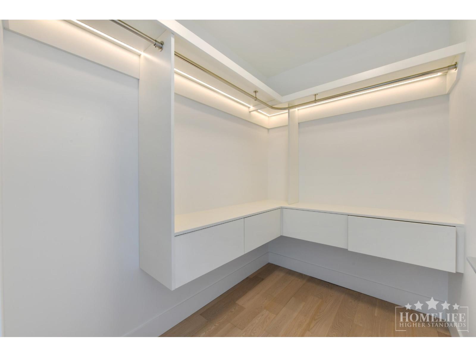 1105 1475 FOSTER STREET, White Rock