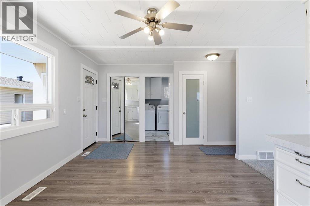 417, Sweberg Street - 12