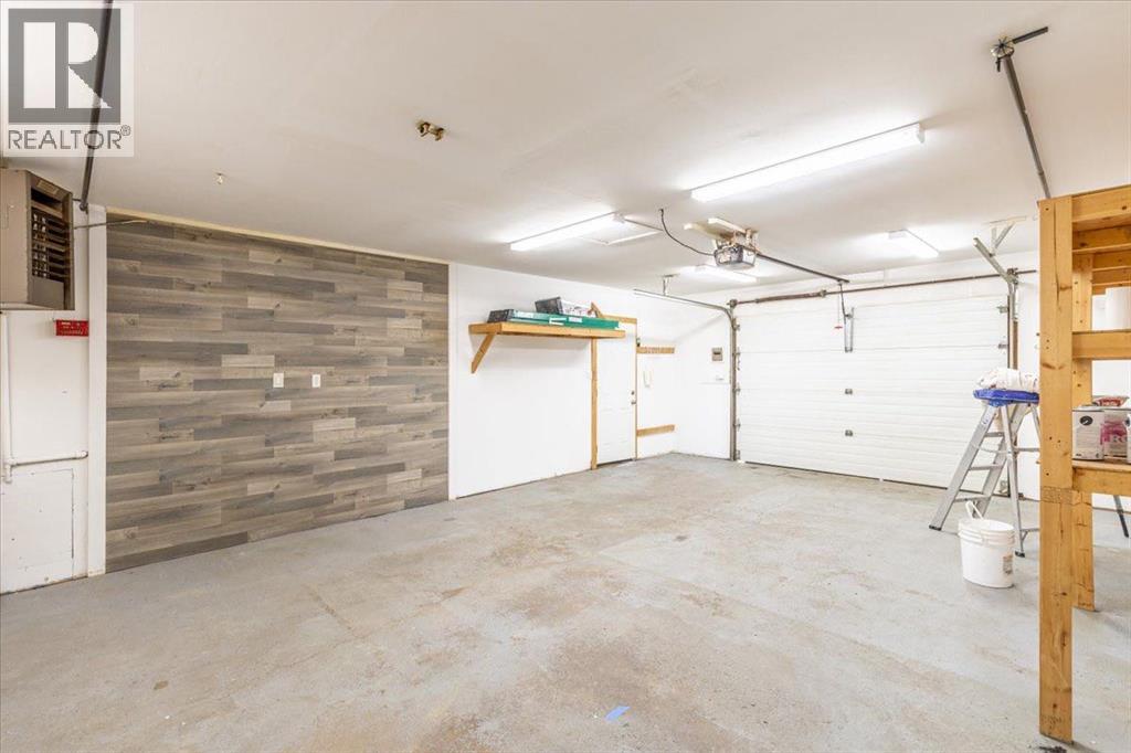 417, Sweberg Street - 23