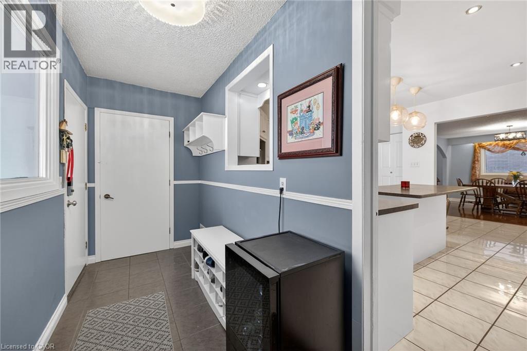 25 INVERNESS Avenue - 16