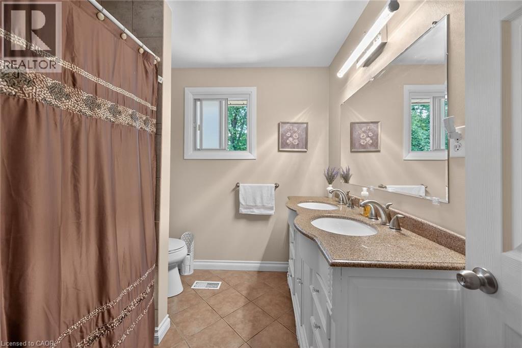 25 INVERNESS Avenue - Image 20