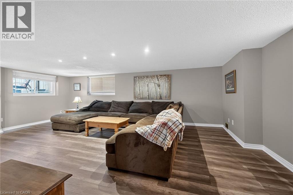 25 INVERNESS Avenue - 28
