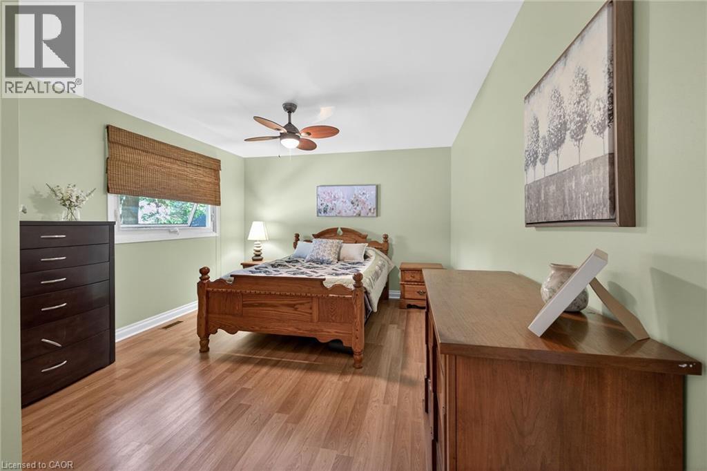 25 INVERNESS Avenue - Image 18