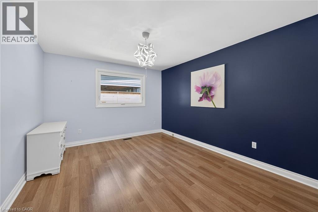 25 INVERNESS Avenue - 24