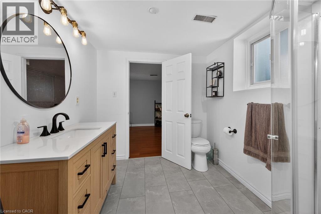 25 INVERNESS Avenue - 32