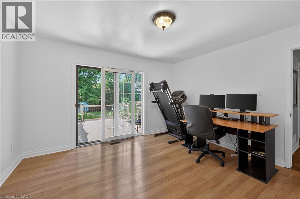 25 INVERNESS Avenue - 22