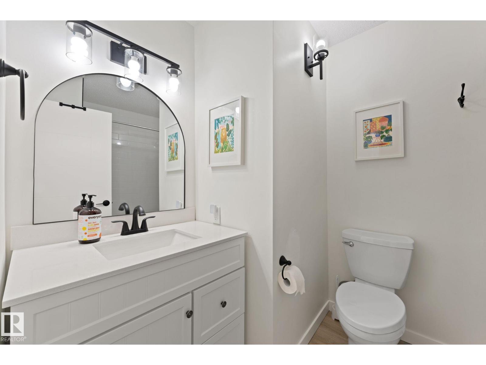 354 VILLAGE DR — photo 27