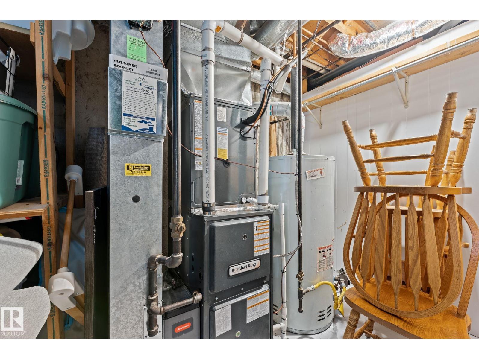 354 VILLAGE DR — photo 44