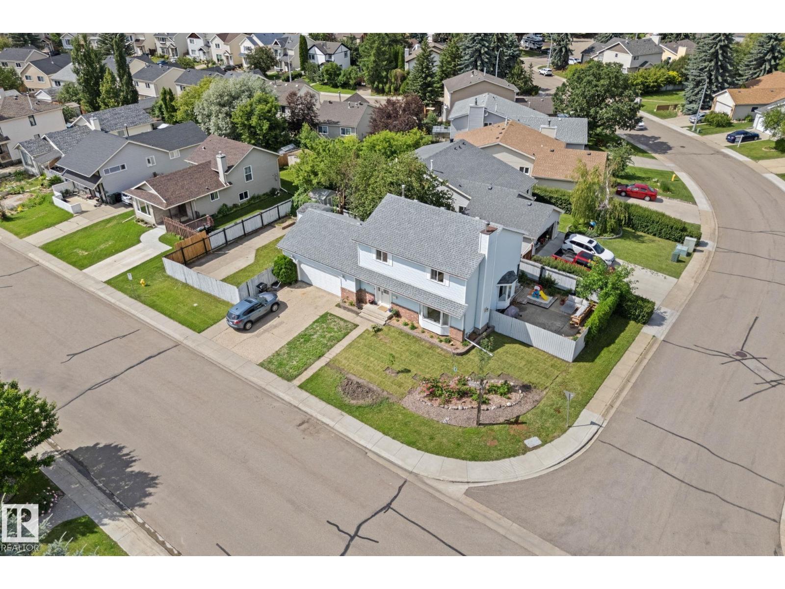354 VILLAGE DR — photo 55