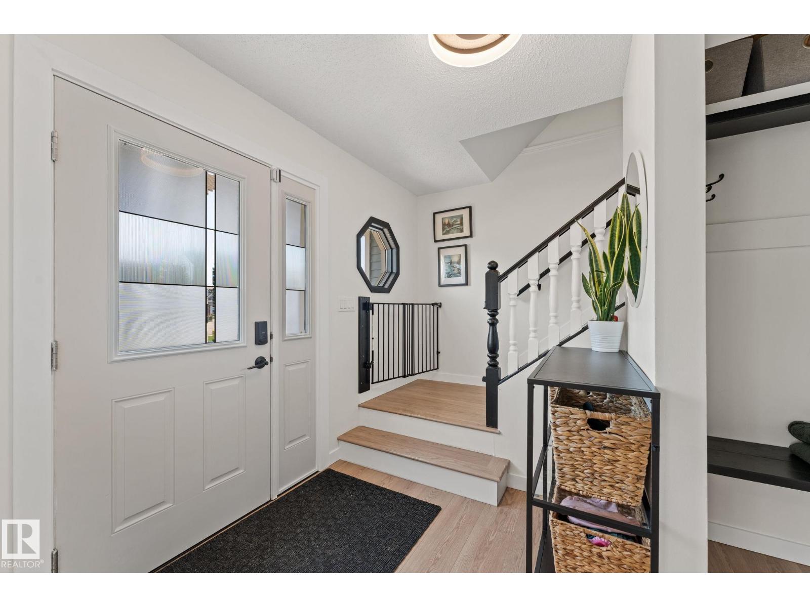 354 VILLAGE DR — photo 6