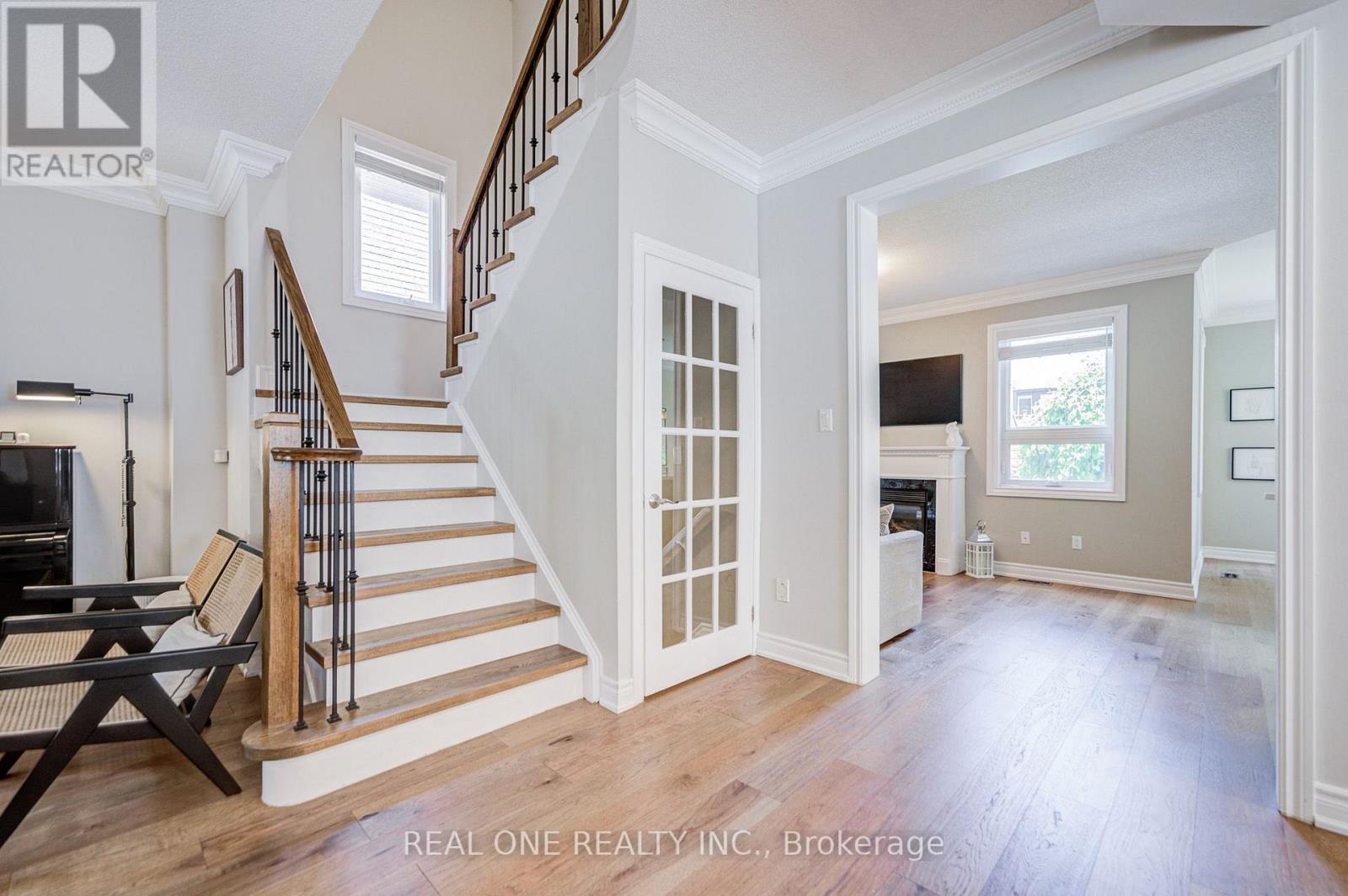 2463 PARKGLEN AVENUE - 24