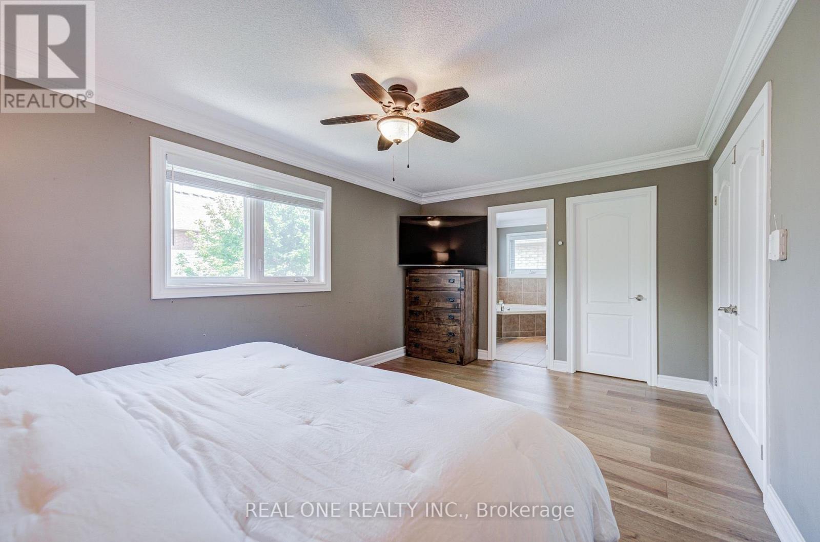 2463 PARKGLEN AVENUE - 27