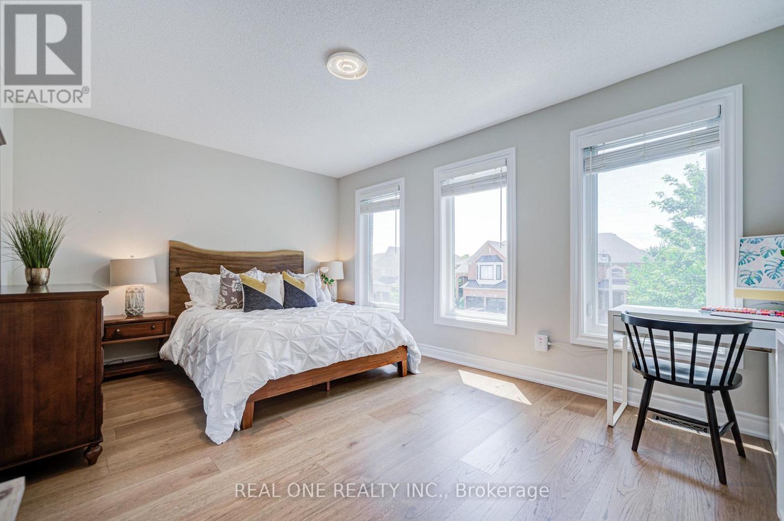 2463 PARKGLEN AVENUE - 31