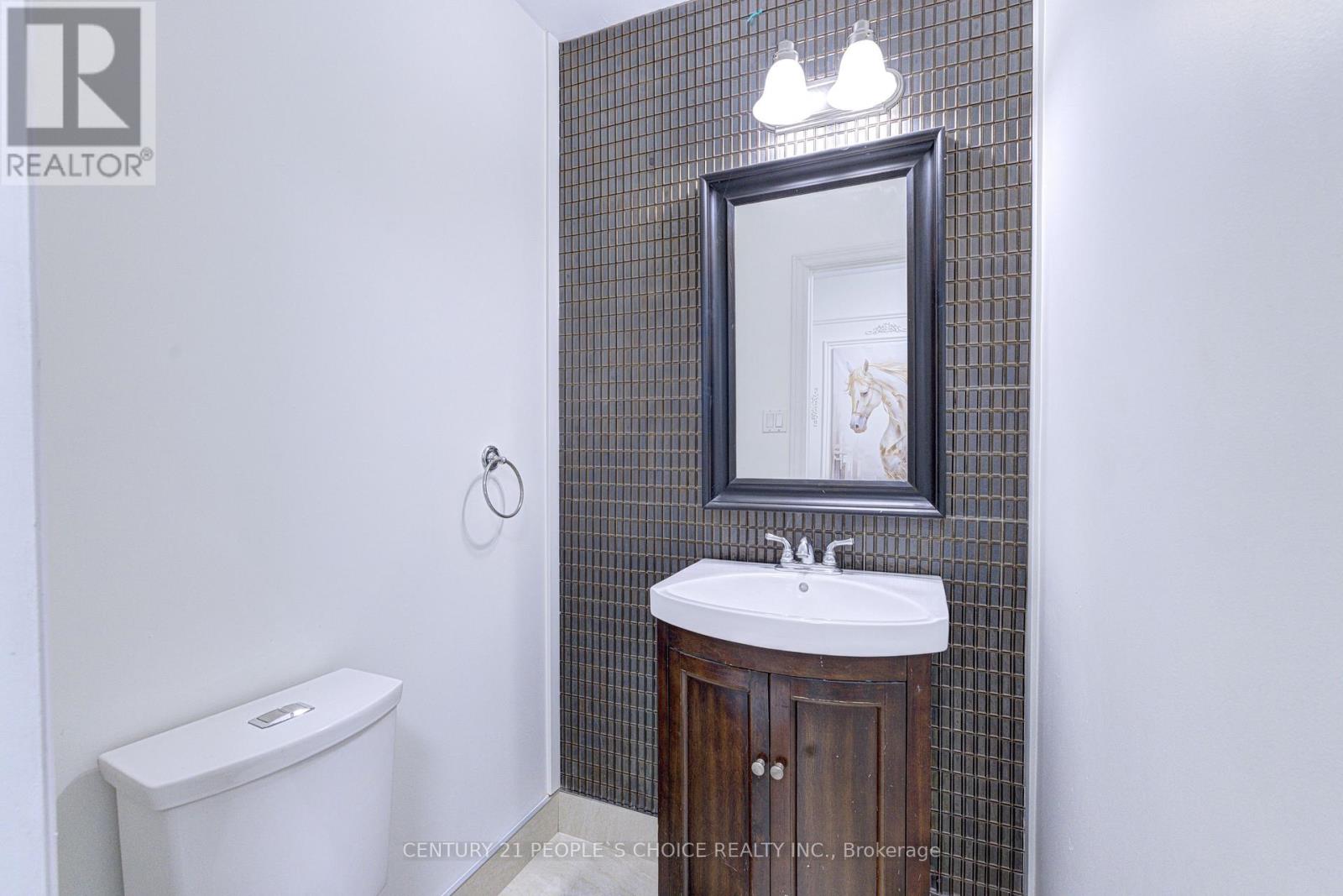27 REYNIER DRIVE - 25