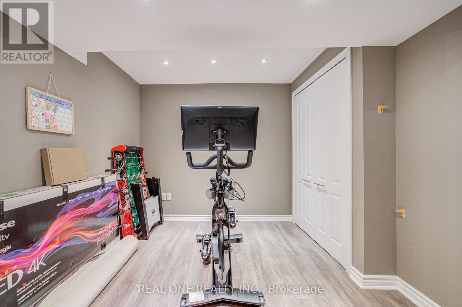 2463 PARKGLEN AVENUE - 42