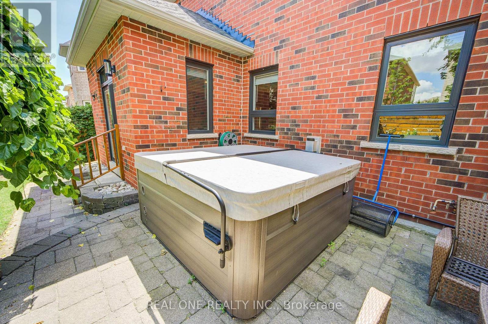 2463 PARKGLEN AVENUE - 48