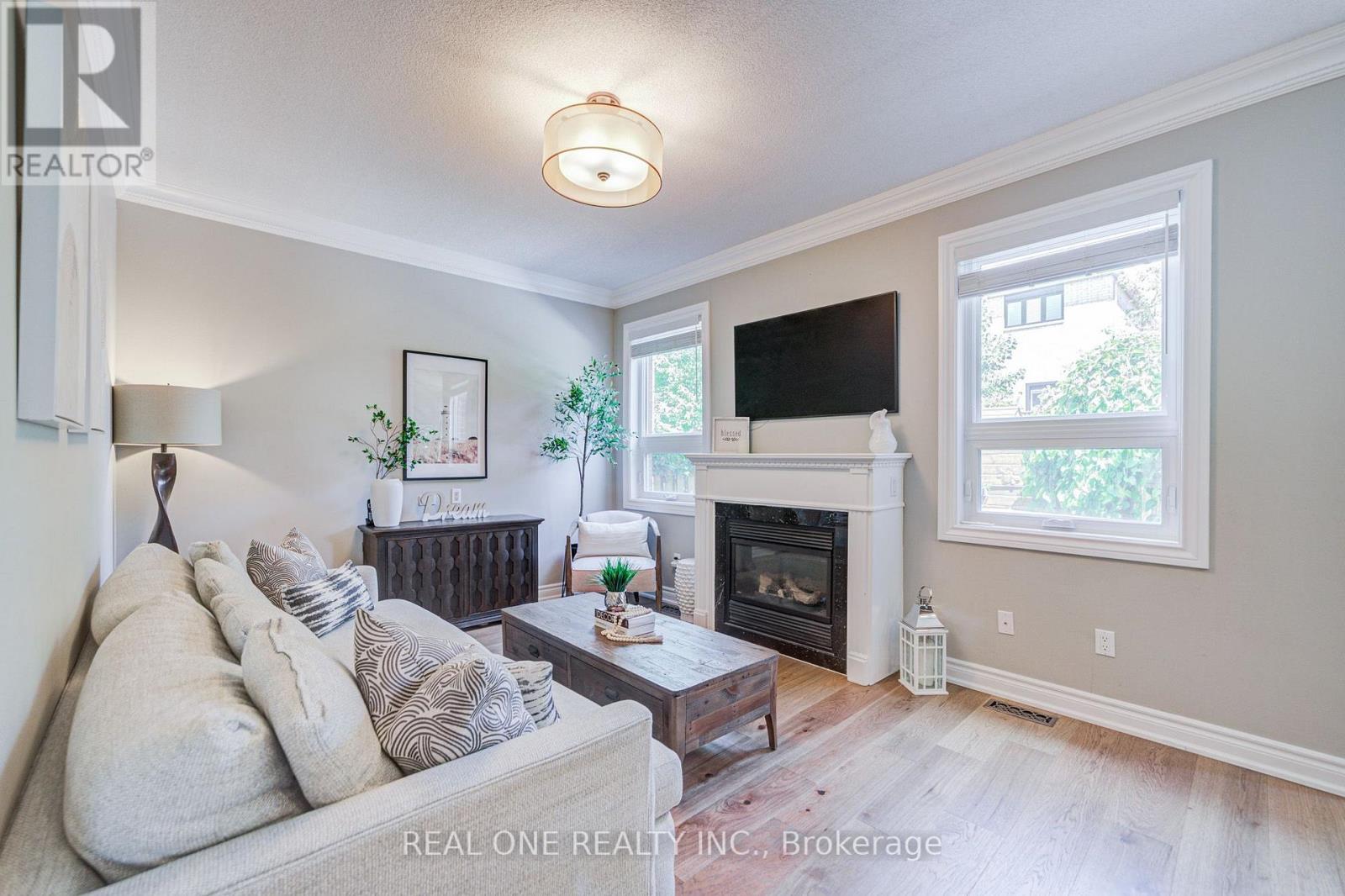 2463 PARKGLEN AVENUE - 9