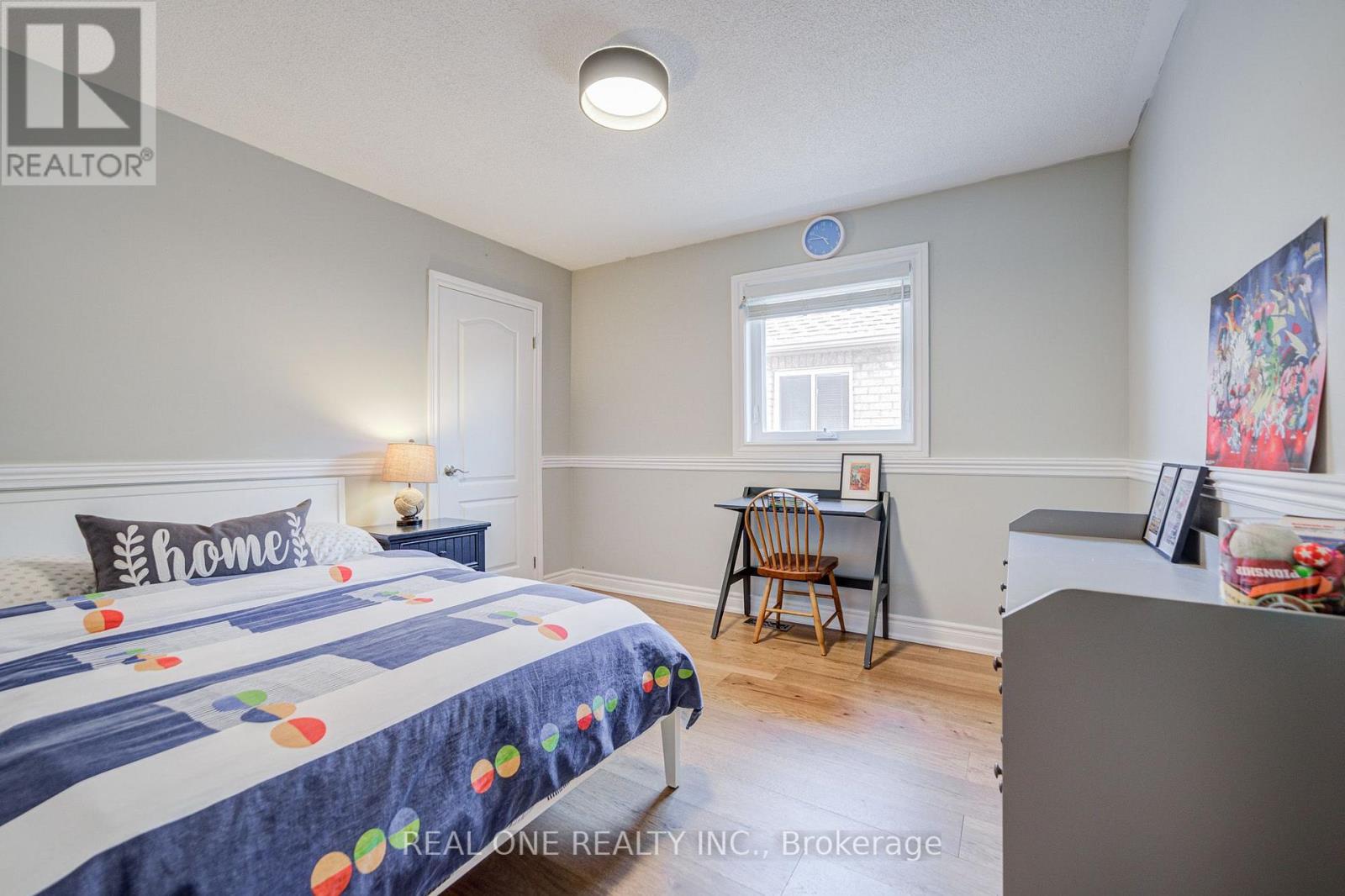 2463 PARKGLEN AVENUE - 34